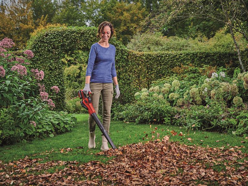 GE-UB 18/250 Li E-Solo Power X-Change Leaf Blower 18V Bare Unit                 