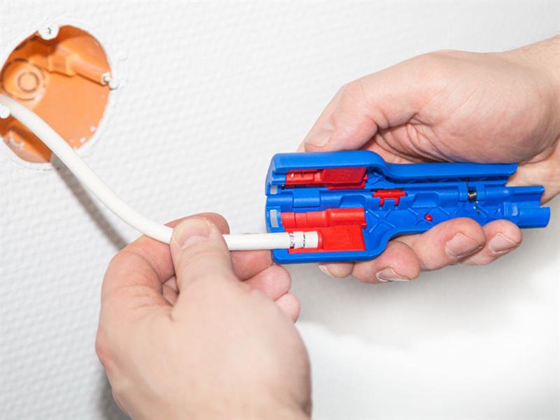 Coax Stripper No.1 F Plus