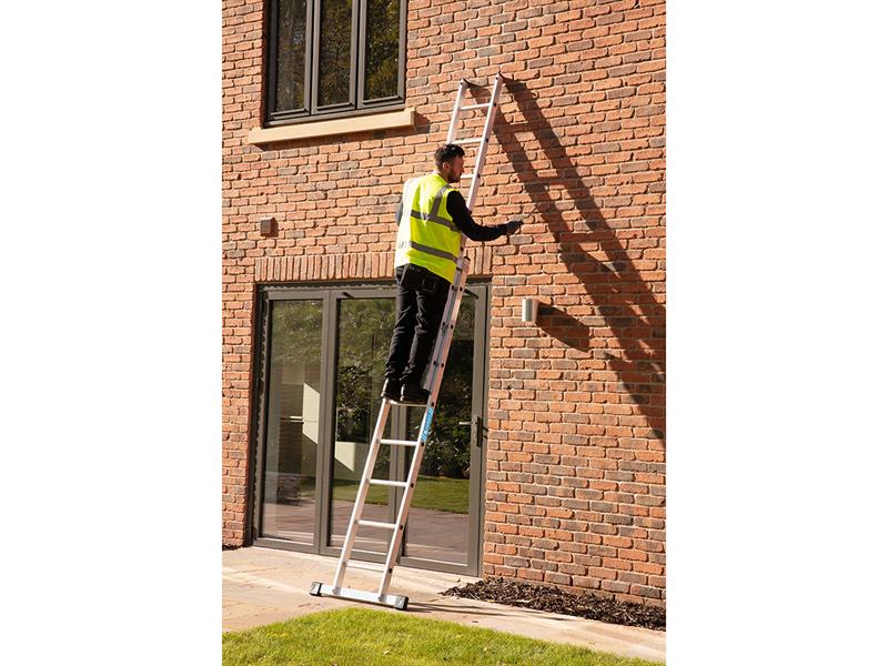 Everest Square-Rung Double Extension Ladder