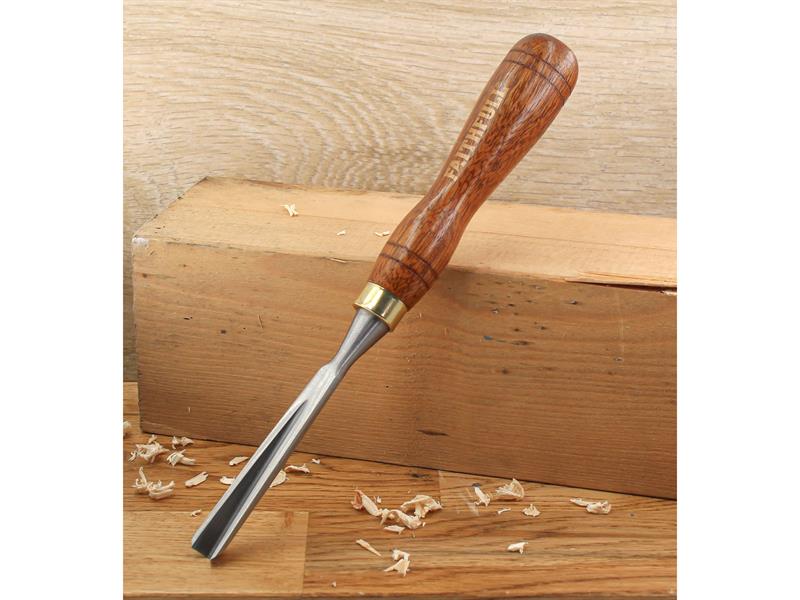 V-Straight Parting Carving Chisel 9.5mm (3/8in)                                 
