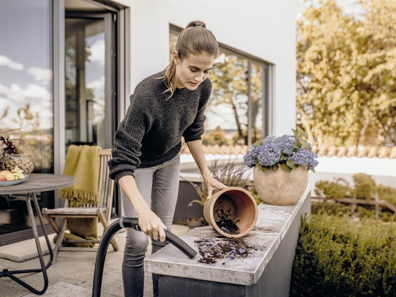 WD 4 Wet & Dry Vacuum 1000W 240V                                                