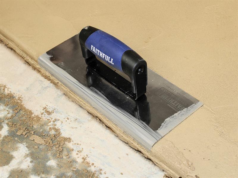 Prestige Edging Trowel 10 x 4in                                                 