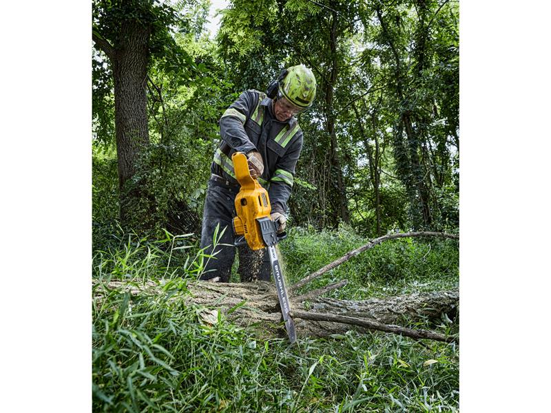 DCMCS575N XR FlexVolt Chainsaw 50cm Bar 54V Bare Unit                           