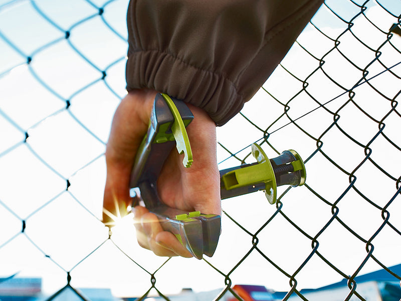 FP222 Fence Pliers and 200 VR22 Hog Rings Kit