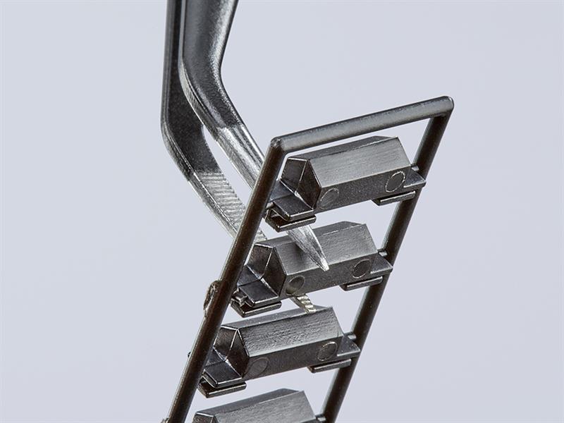 92 34 37 Universal Bent Nose Tweezers 155mm                                     