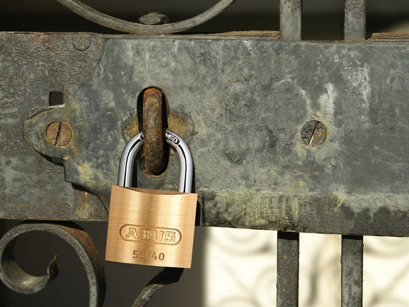 55/40mm Brass Padlock 63mm Long Shackle Keyed Alike 5402