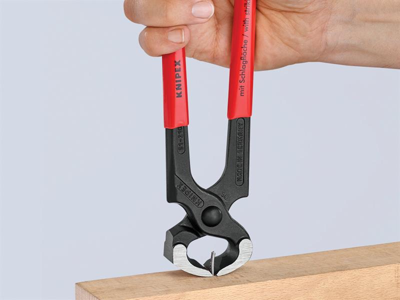 Hammerhead Style Carpenter's Pincers Plastic Coated Grip 210mm                  