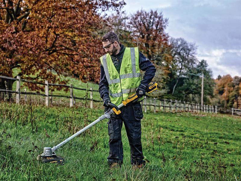 DCMST561N XR Brushless String Trimmer 18V Bare Unit                             