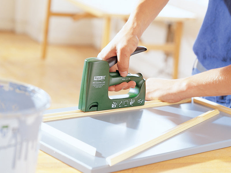 R64E Ergonomic Combi Tacker
