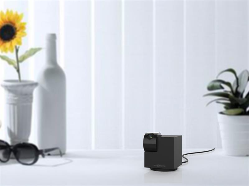 Smart Square Pan & Tilt Indoor Camera