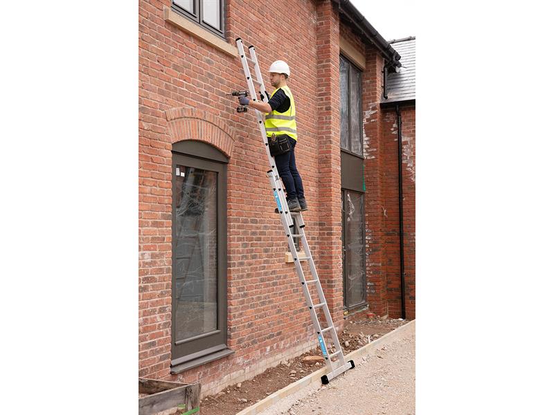 Everest D-Rung Double Extension Ladder