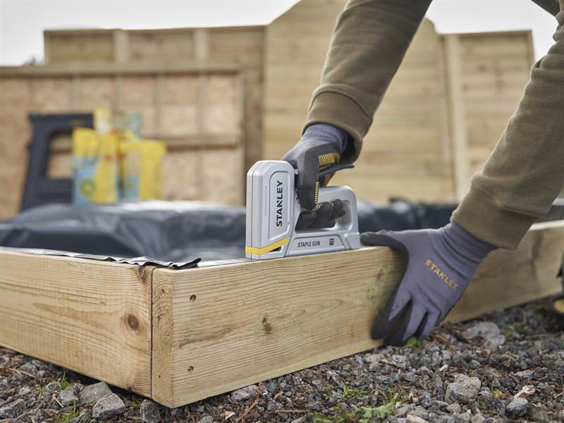 Heavy-Duty Staple Gun