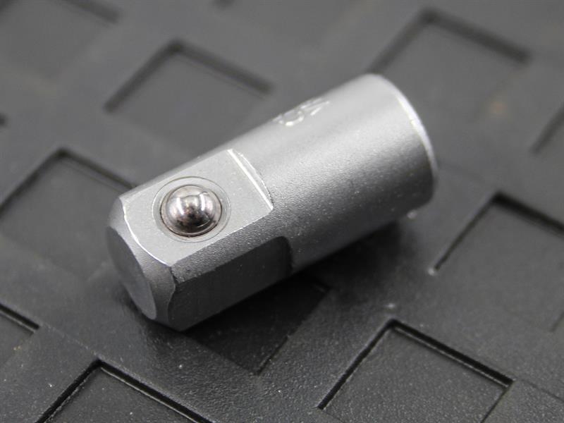 Socket Adaptor 1/4in - 3/8in                                                    