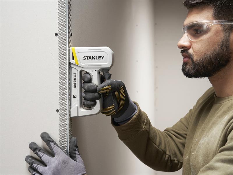 Heavy-Duty Staple Gun