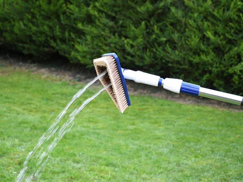 Soft Water Flow Brush
