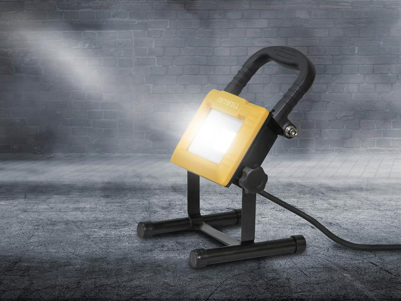 SMD LED Pod Site Light 15W 240V                                                 