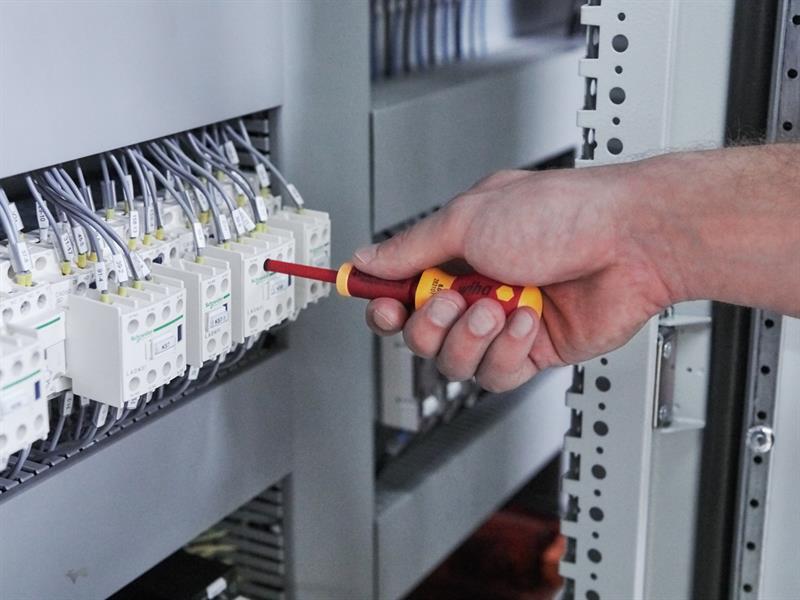 SoftFinish® electric slimVario Stubby Screwdriver Set, 4 Piece