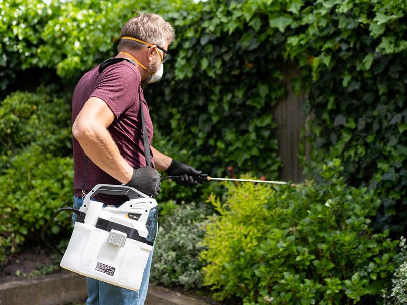 MAXXPACK Pressure Sprayer 7.5 litre 18V Bare Unit                               