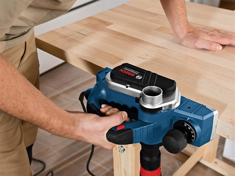 GHO 28-82 D Professional Planer 710W 240V                                       