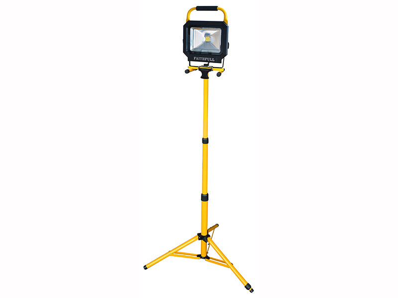 COB LED Single Pod Tripod Sitelight 30W 2100 Lumens 110V                        