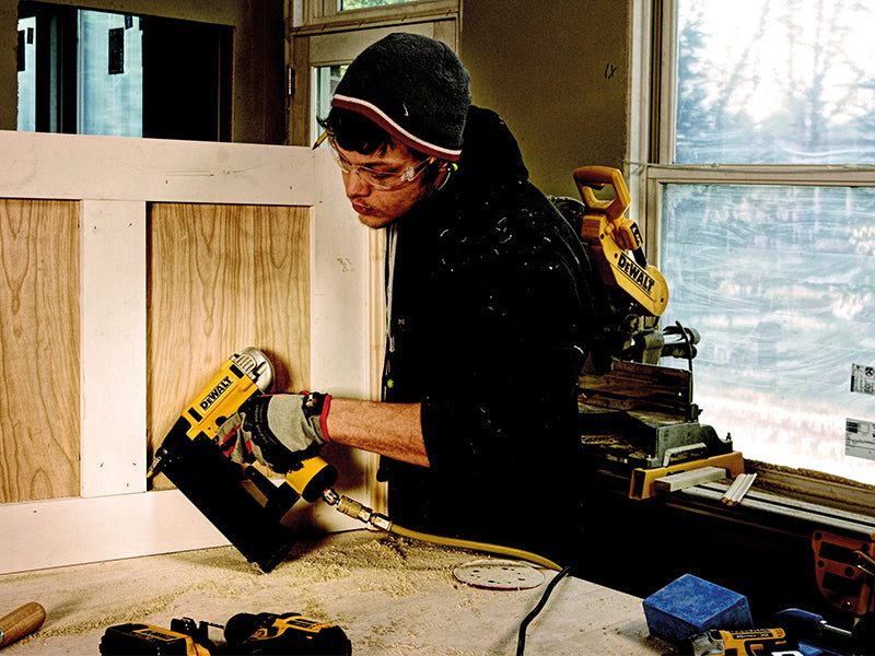 DPN1850PP Pneumatic Oil-Free 18 Gauge Brad Nailer                               