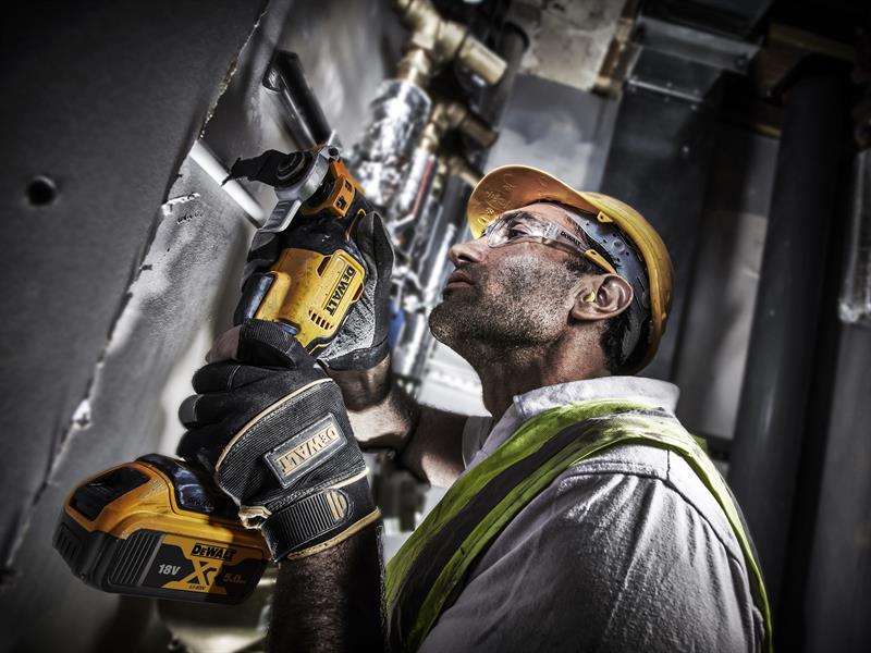 DCS356P1 XR Oscillating Multi-Tool 18V 1 x 5.0Ah Li-ion                         