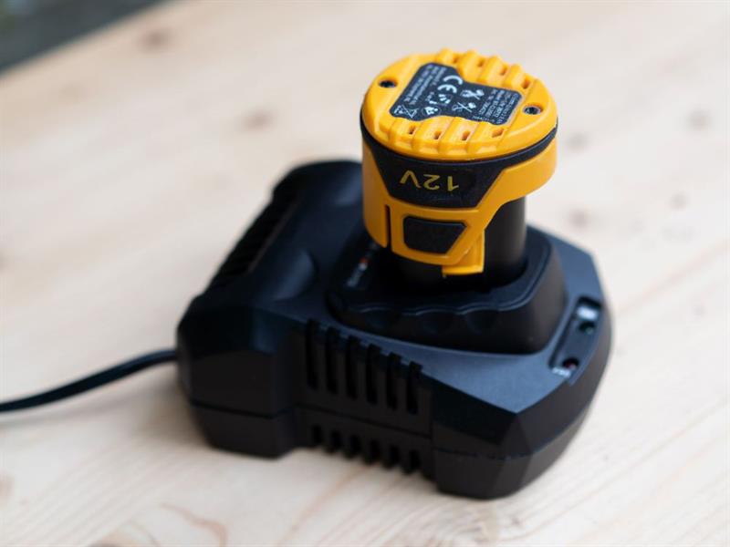 Fast Charger 12V                                                                