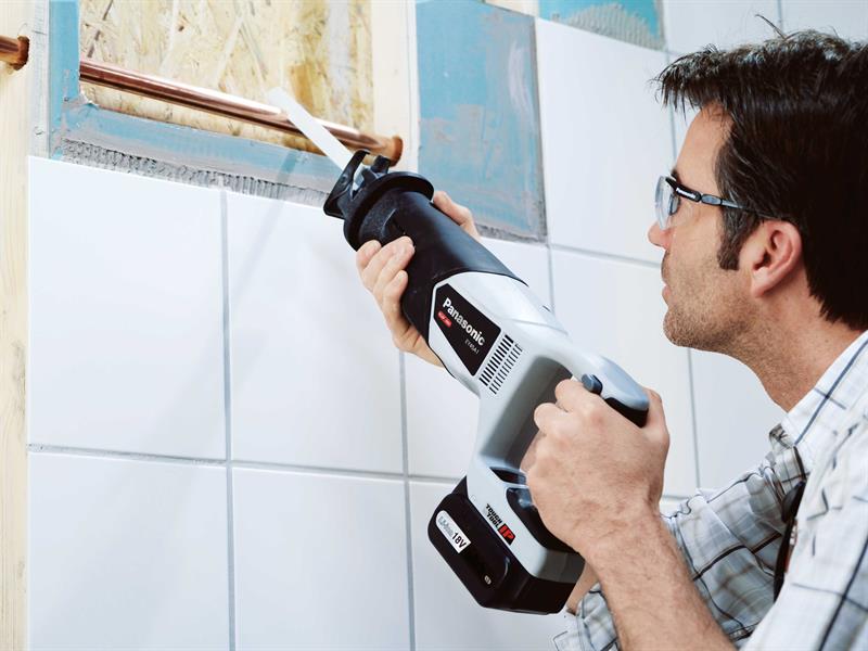 EY45A1LJ2G Reciprocating Saw 18V 2 x 5.0Ah Li-ion