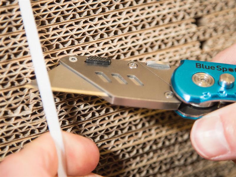 Professional Folding Utility Knife                                              