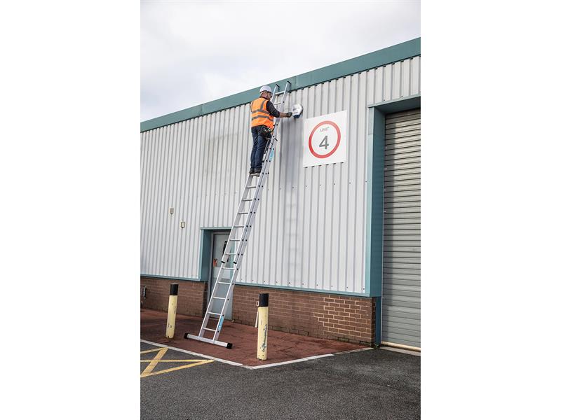 Everest D-Rung Double Extension Ladder