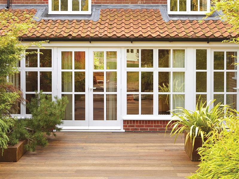 10 Year Weatherproof Wood Paint White Satin 2.5 litre