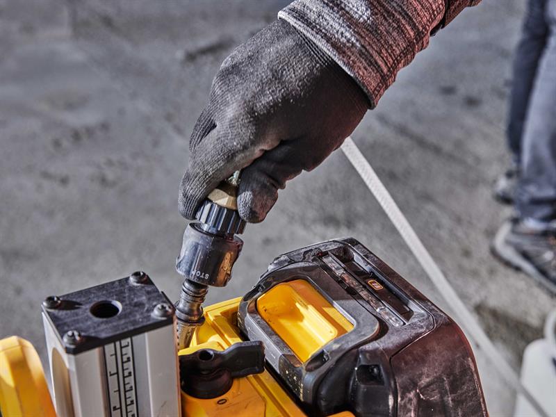 DCE6820N XR Water Tank 18V Bare Unit                                            