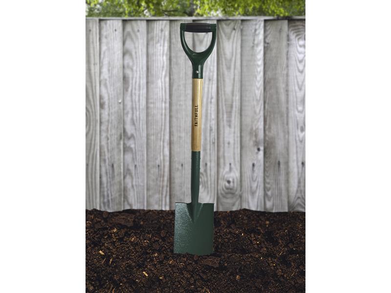 Countryman Digging Spade                                                        