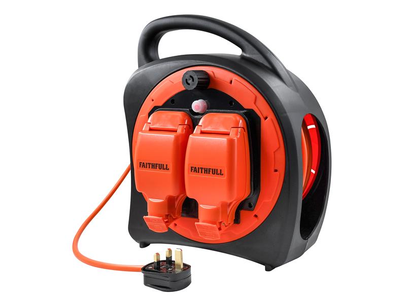 Outdoor Cable Reel IP54 230V 18M 13A